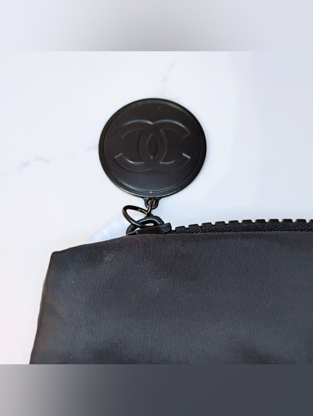 NEW Chanel GWP Cosmetic Pouch/ Tablet Case - Picture 3 of 10